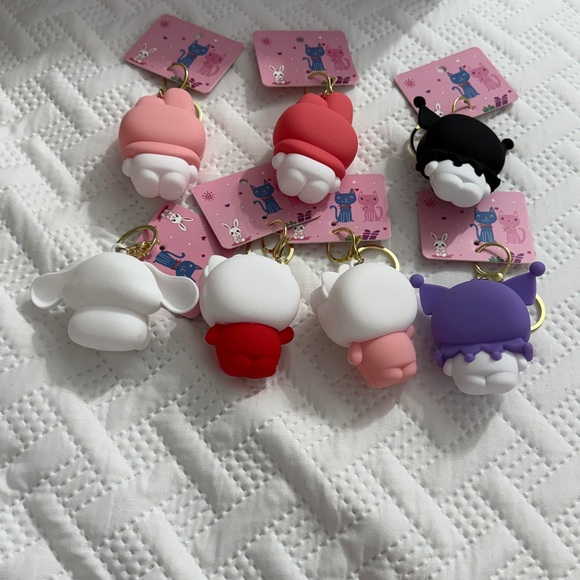 Hello Kitty and Friends  Keychains Set - Picture 2 of 2